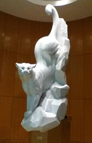 beautiful_mountain_lion_statue_by_aurora_autumn_d5a7imh-fullview