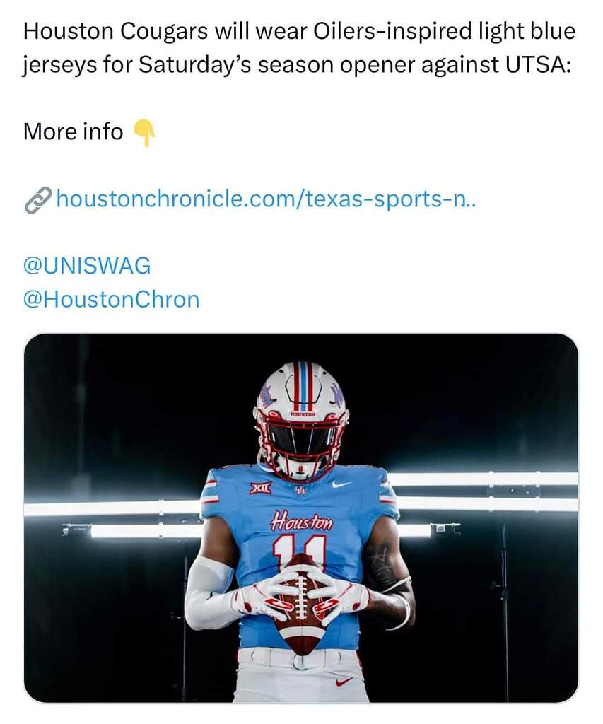 Houston Cougars wear Oilers throwback jerseys